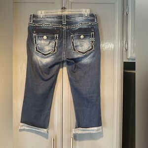 Miss Me Signature Capri Jeans